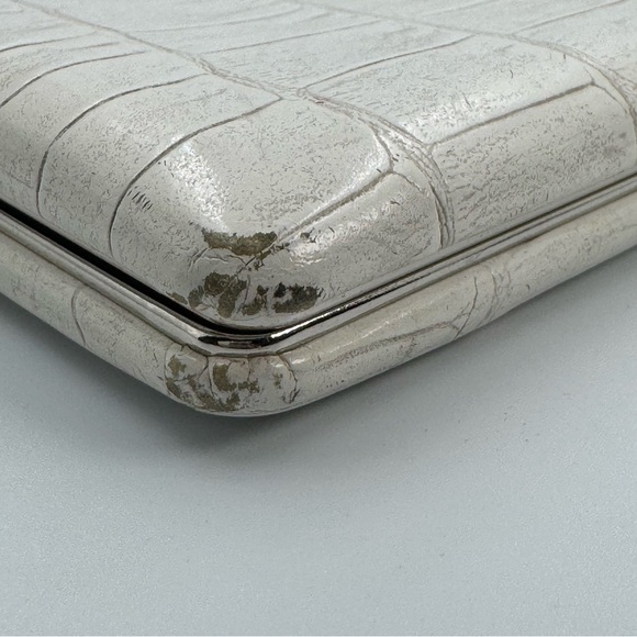 Abas White Crocodile Wallet Leather Snap Closure ID Holder
Clutch Wallet - Picture 7 of 14